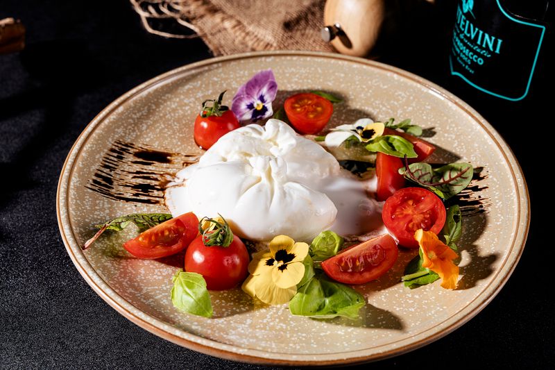 Burrata with prosciutto and truffle honey